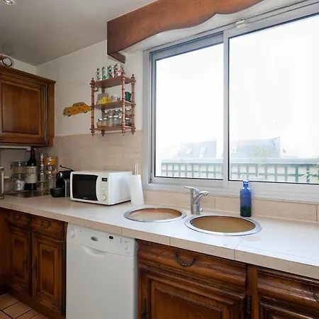 Charming Parisian Rooftop ! 120m2 For 8 People *