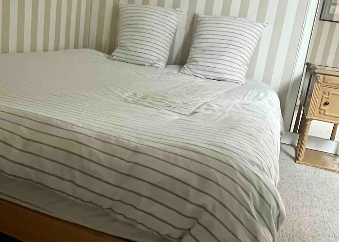 Charming Parisian Rooftop ! 120m2 For 8 People *